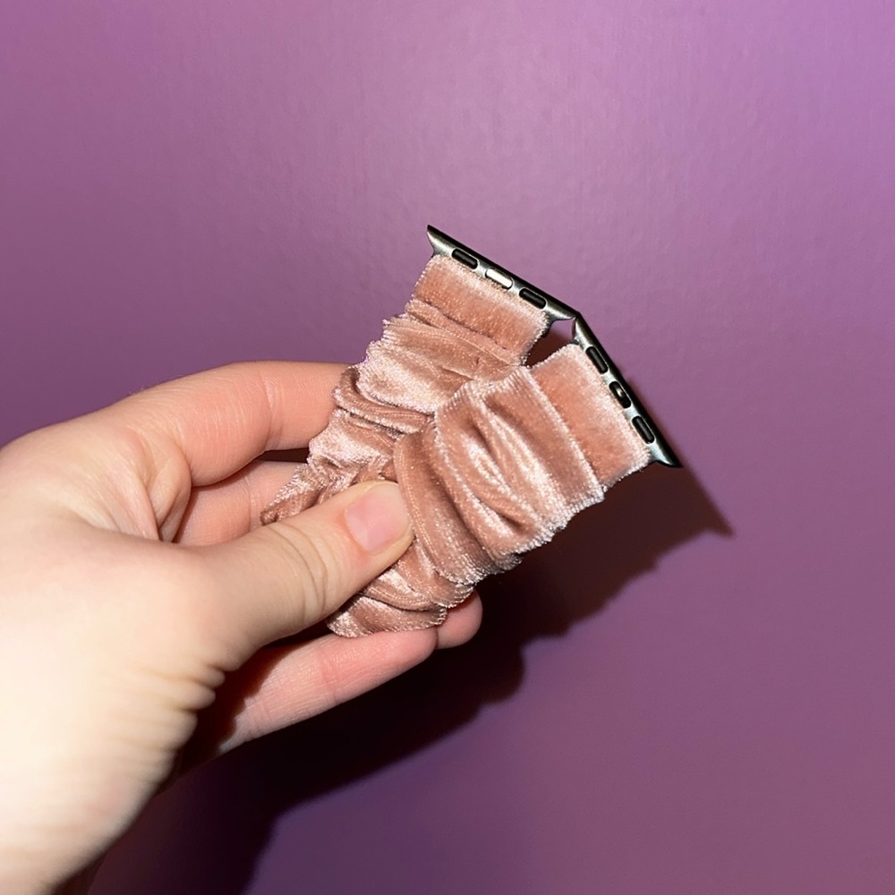 Mauve Apple Watch band